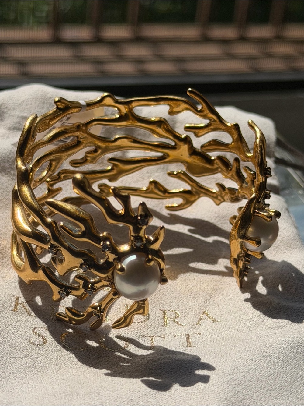 NWT Kendra Scott Shea Statement Cuff Bracelet in Vintage Gold sz M/L runs small
